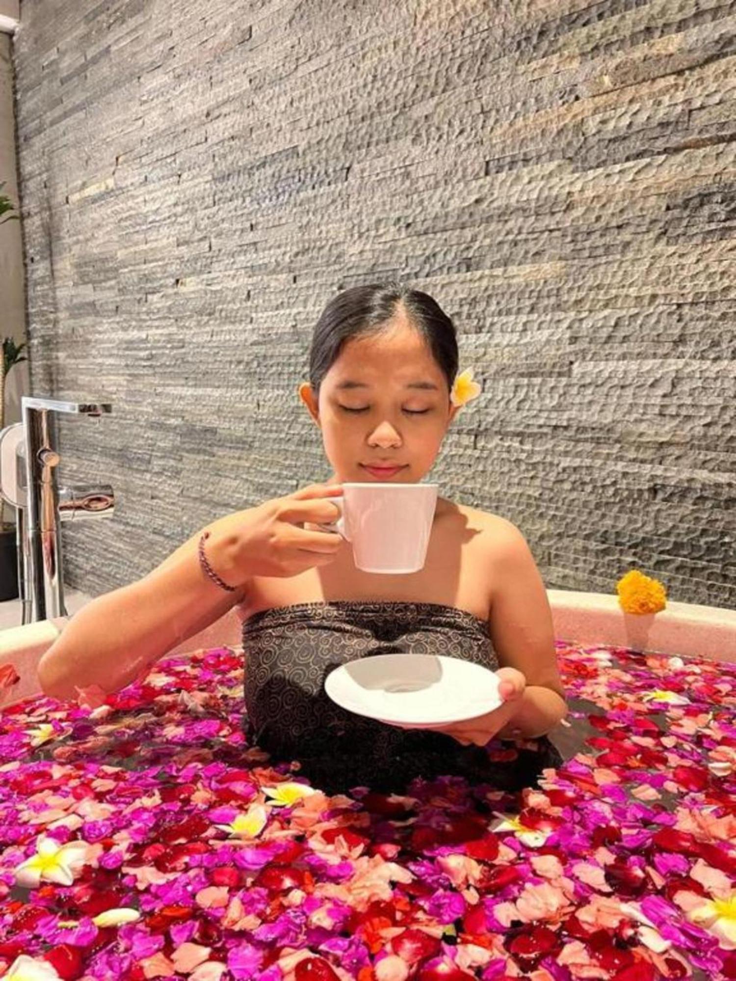 The Capital Hotel And Resort Seminyak Esterno foto