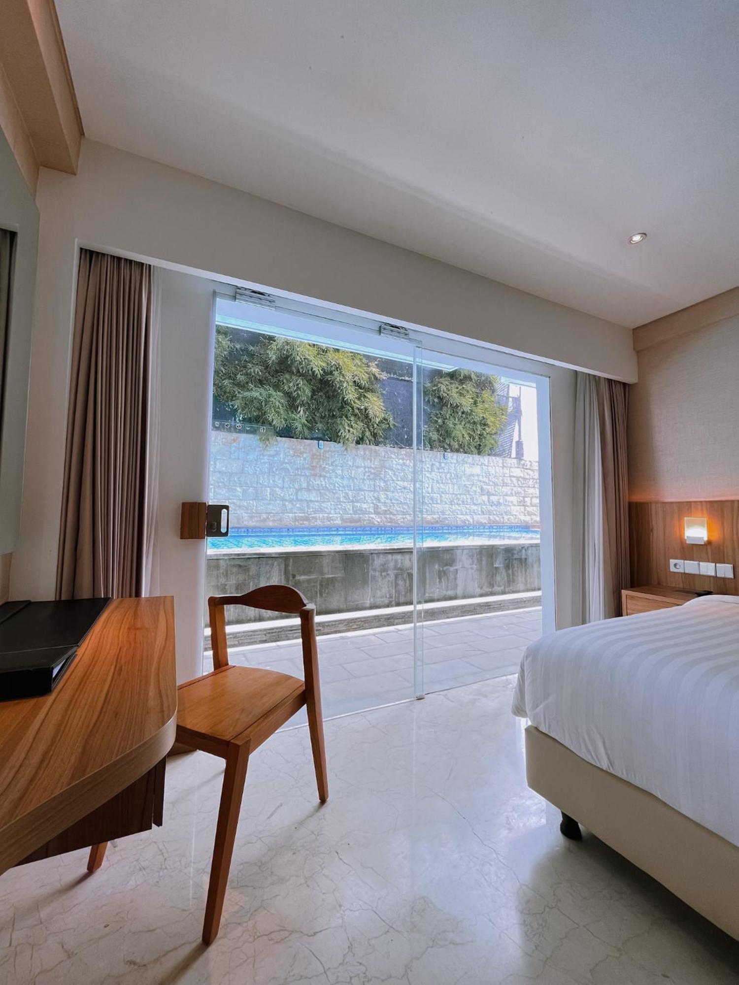 The Capital Hotel And Resort Seminyak Esterno foto