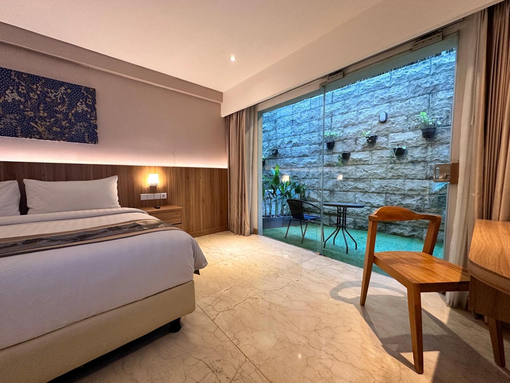 The Capital Hotel And Resort Seminyak Esterno foto
