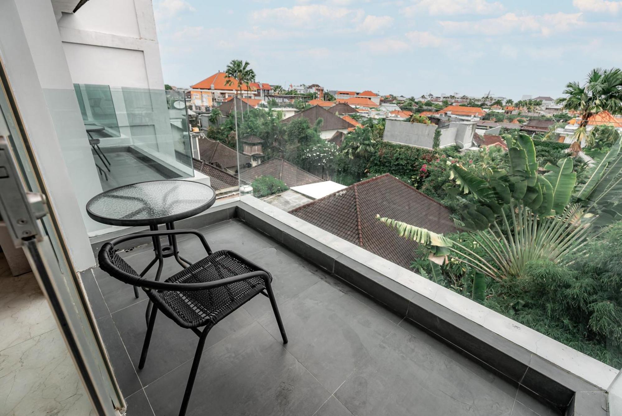 The Capital Hotel And Resort Seminyak Esterno foto