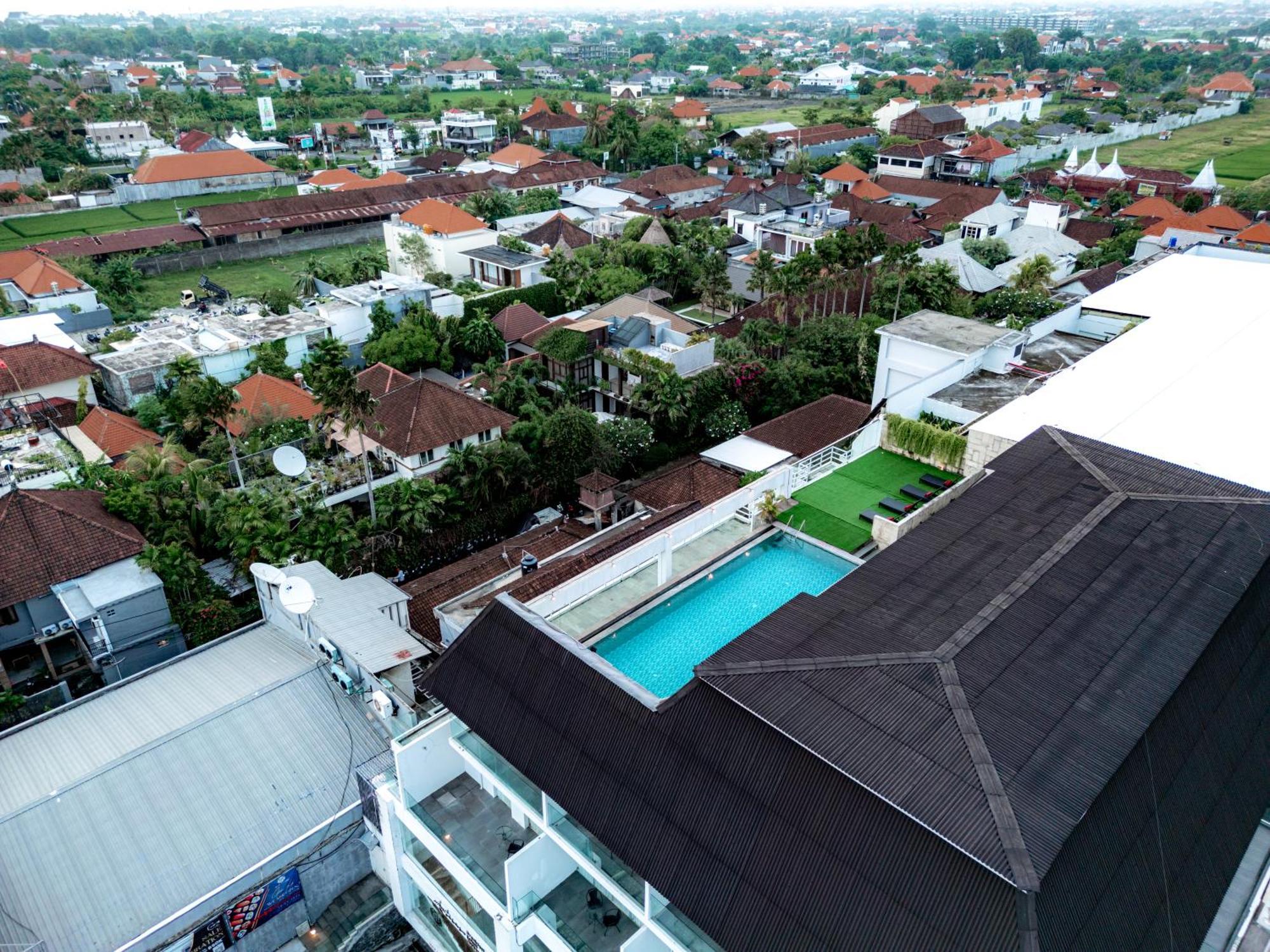 The Capital Hotel And Resort Seminyak Esterno foto